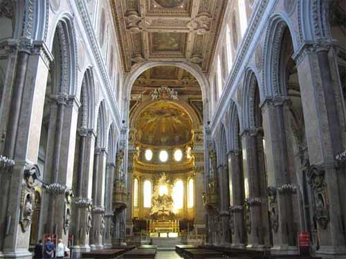 Risultati immagini per cattedrale napoli