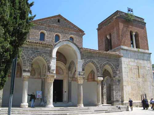 Capua, basilica di SantAngelo in Formis (www.medioevo.org)